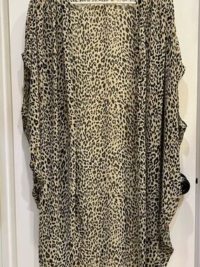 Umgee Leopard Print Sheer Open Front Kimono in Black and Cream S/M